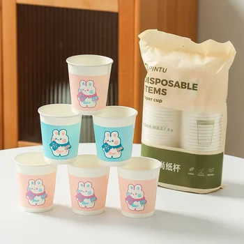 Креативные одноразовые бумажные стаканчики 50 штук для дома симпатичного цвета для воды, молока, чая, кофе и колы с утолщением и защитой от ожогов