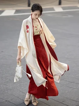 Элегантный и повседневный Hanfu, в том числе комплект из трех предметов с юбкой-спиннингом в стиле Red Song для повседневной носки в храме Чанган