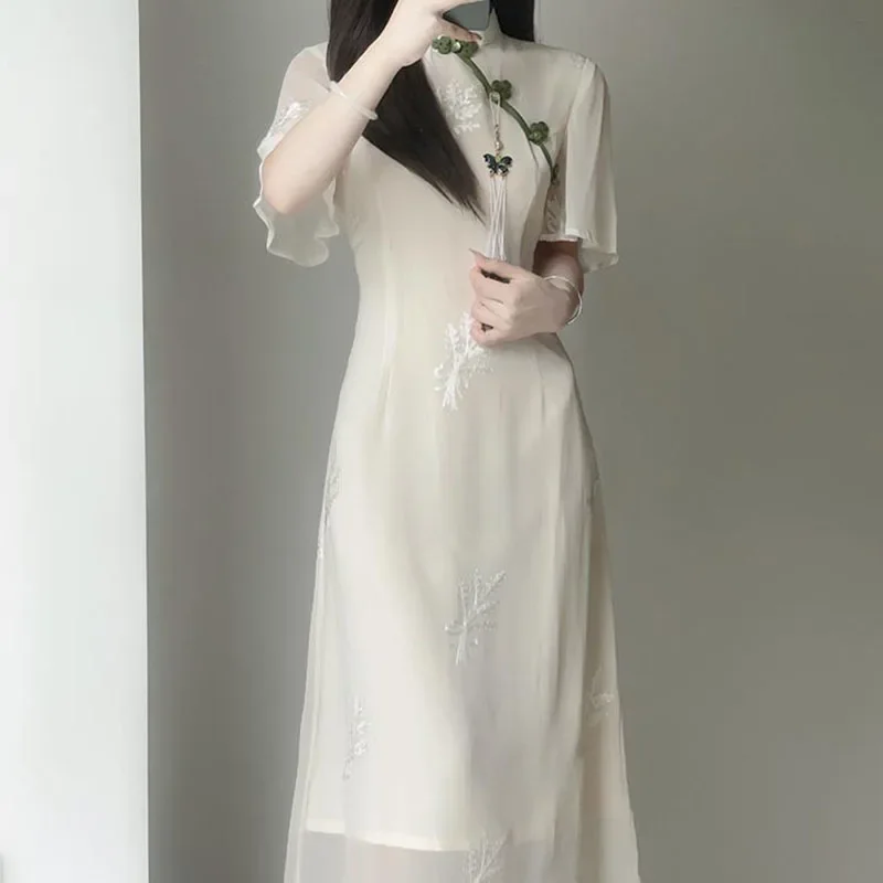 2023 Женское Улучшенное летнее платье бежевого цвета с вышивкой, Винтажные женские традиционные платья Чонсам, Элегантное модное Ципао - 0
